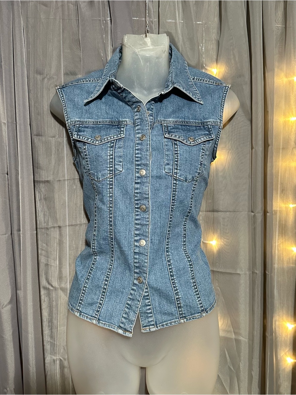 Limited Jeans worn all over blue jean denim vest Sz S 90’s western